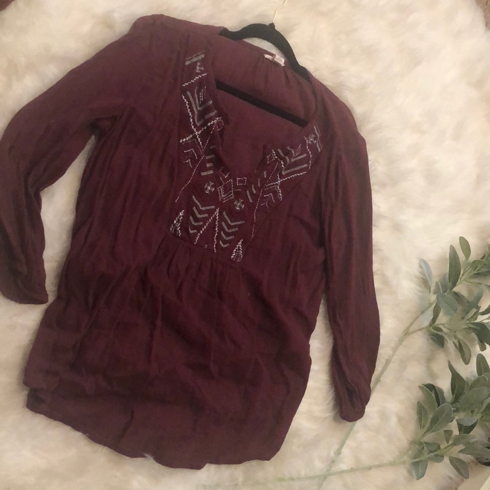 Burgundy great detail boho hippie shirt